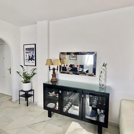 Sr Adelina's Panoramic Sea View Calahonda Daire *